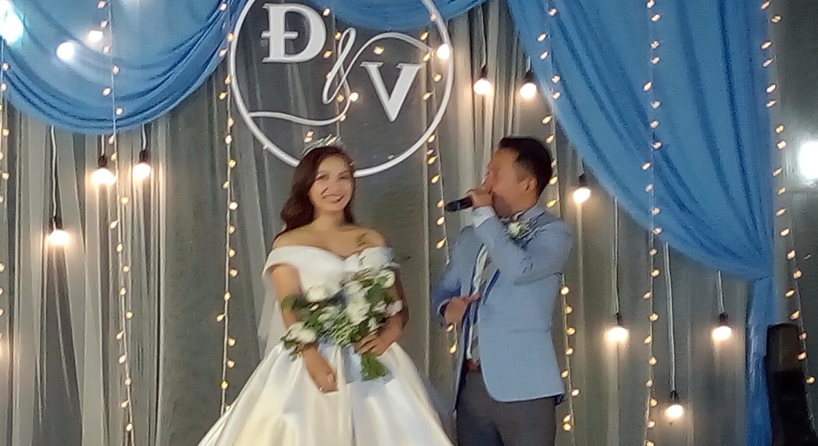 DInh Tien Dat hat nhac rap tang vo anh 1