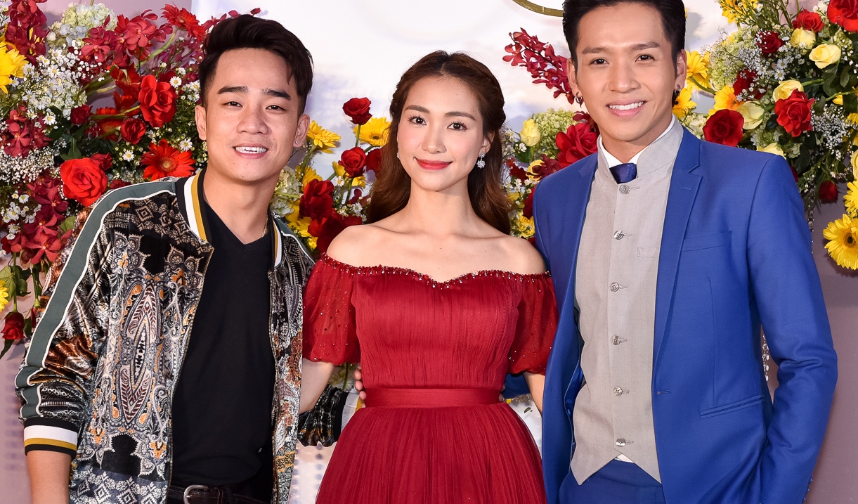 Dan sao Viet toi chuc phuc Vo Ha Tram va chong An Do hinh anh