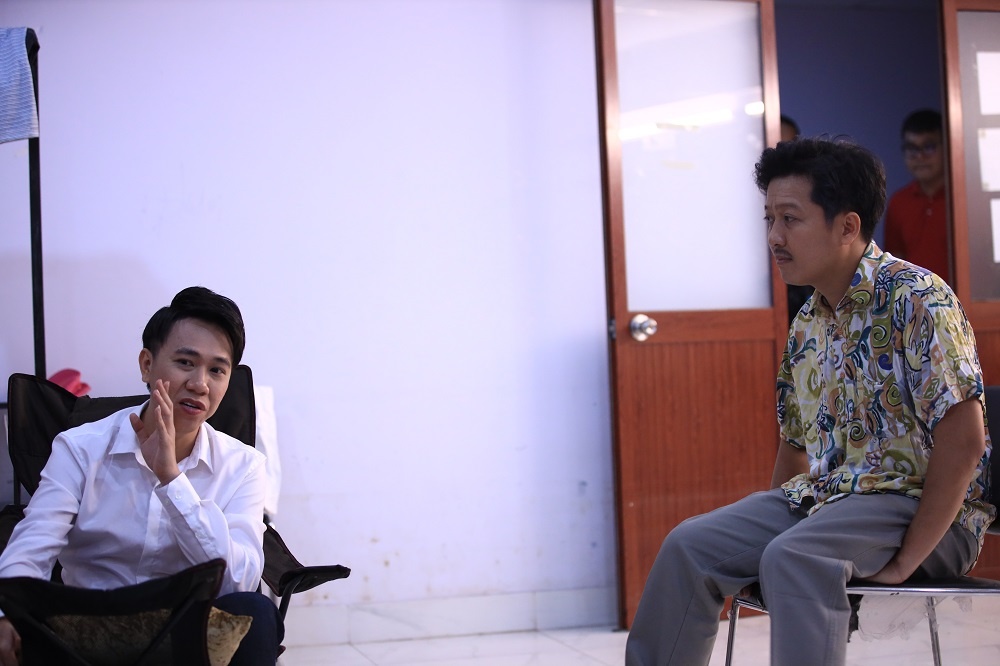 Hoai Linh may trang phuc anh 5