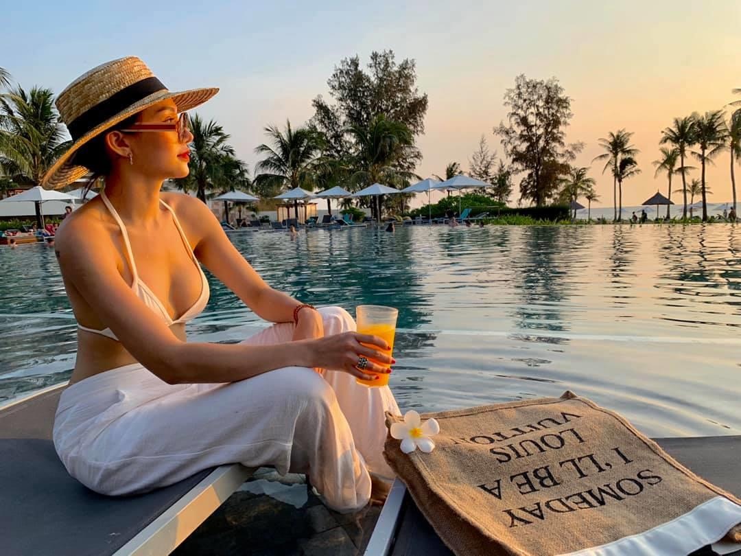 Sao Viet nghien khoe anh goi cam anh 9