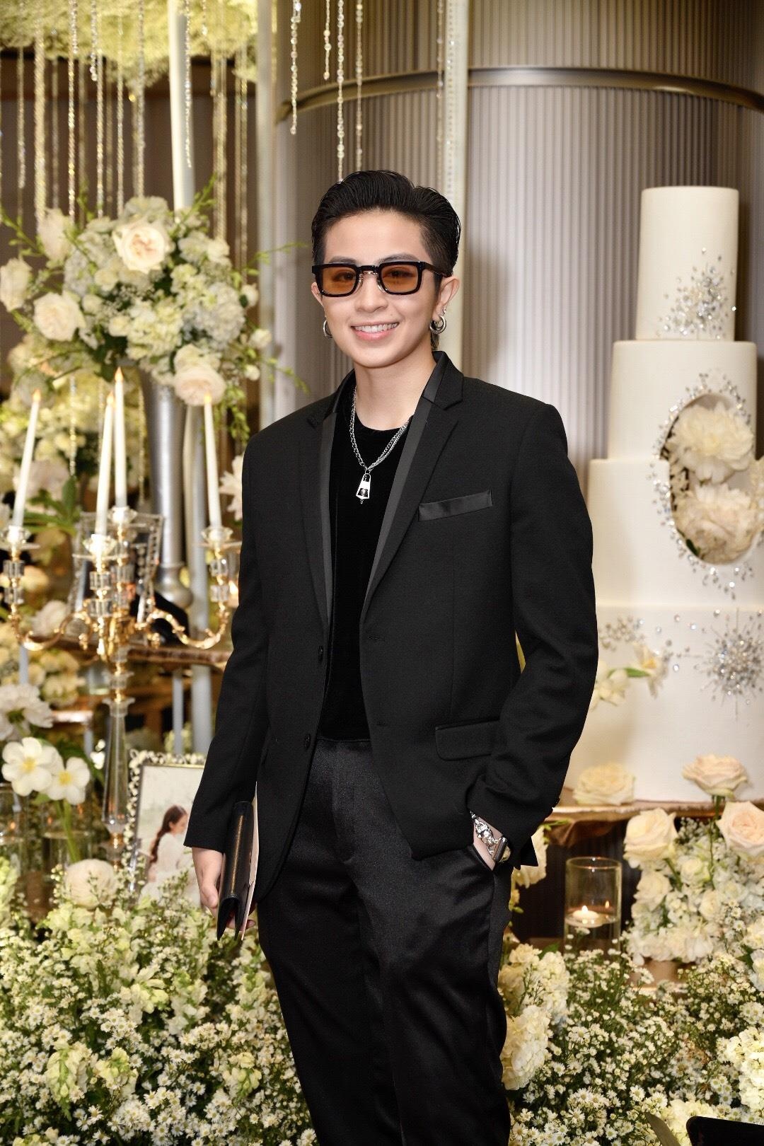 Le cuoi Duong Khac Linh va Sara Luu anh 8