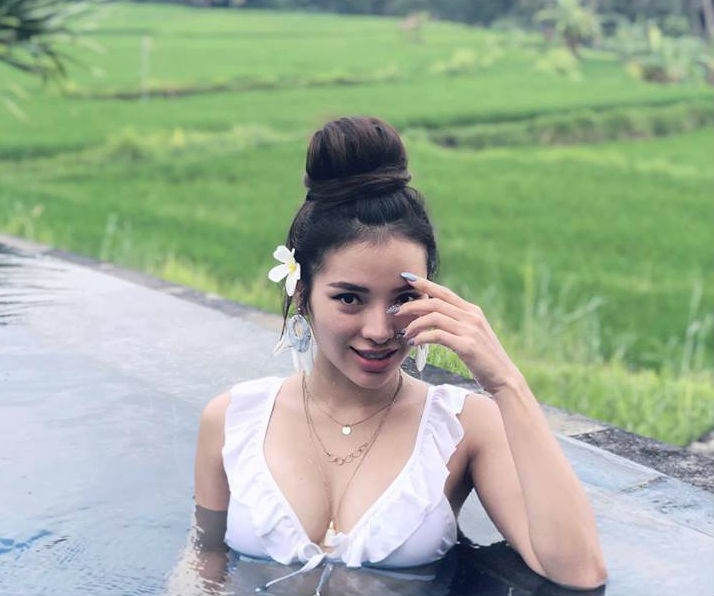 Guong mat Phuong Trinh Jolie thay doi khac la anh 4