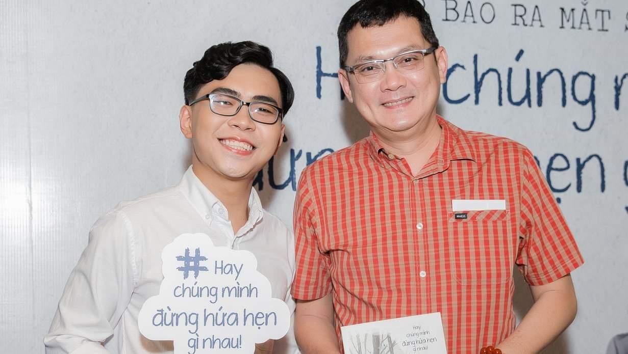 NSUT Huu Chau va nhieu nghe si Viet du ra mat sach cua cay hai Minh Du hinh anh