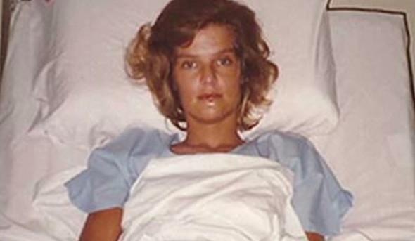 Ky uc kinh hoang cua co gai Ha Lan bi roi may bay o Viet Nam hinh anh