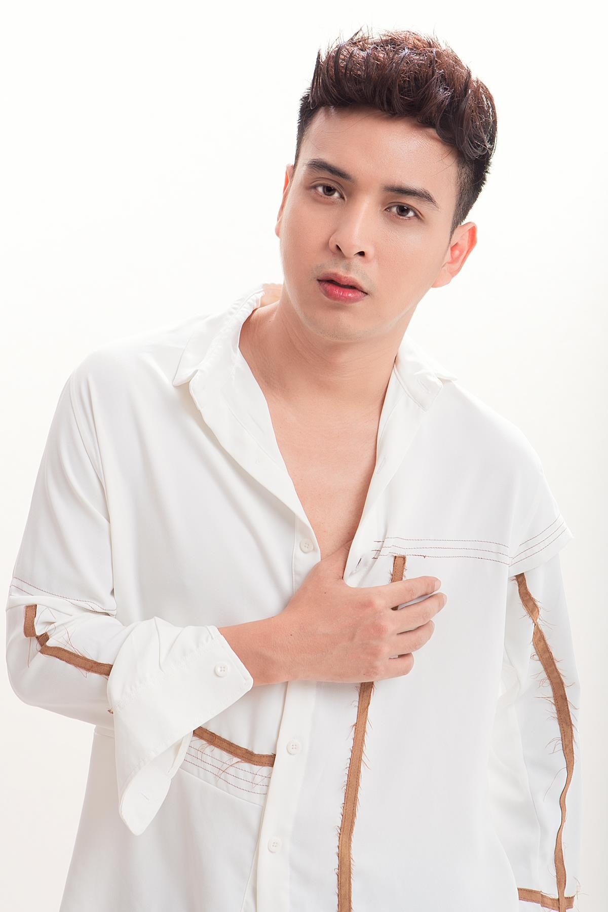 Hồ Quang Hiếu ra mắt tự truyện ảnh 2 Ho Quang Hieu ra mat tu truyen anh 2