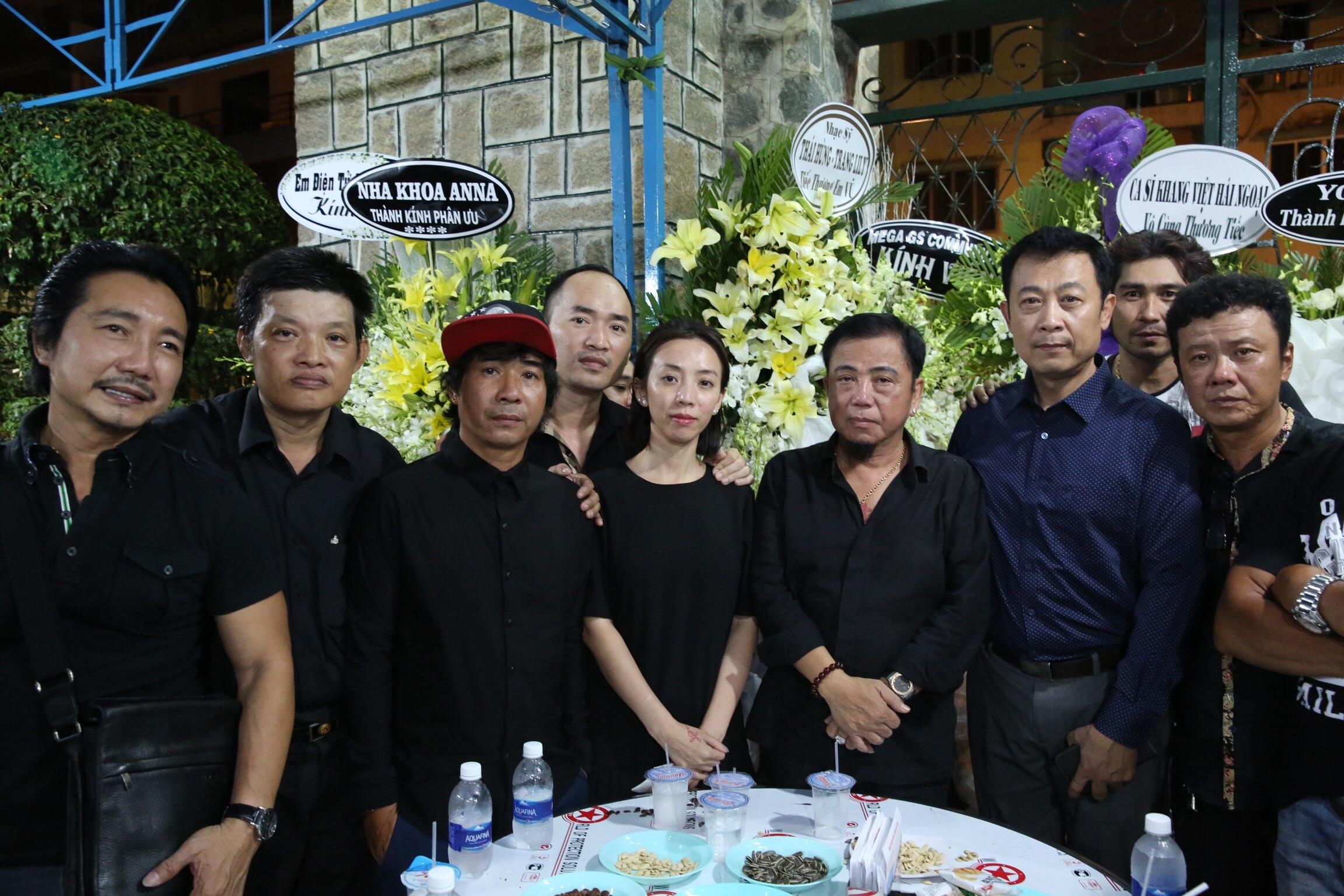 Nghe si den vieng Anh Vu anh 1