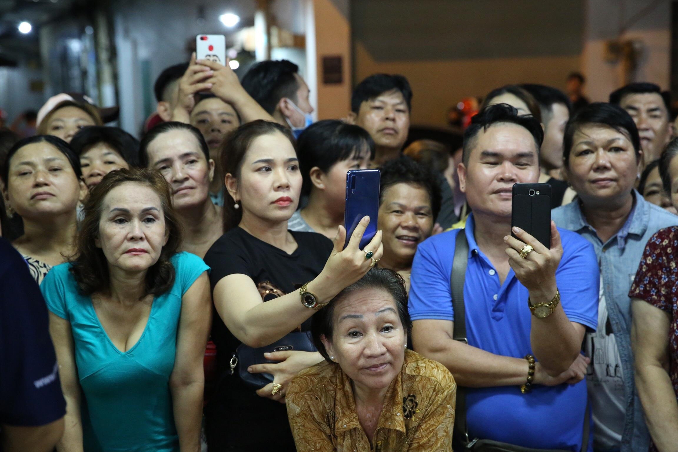 Nghe si den vieng Anh Vu anh 20