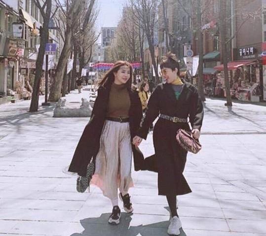 Tóc Tiên đi du lịch cùng Hoàng Touliver ảnh 1 Toc Tien di du lich cung Hoang Touliver anh 1