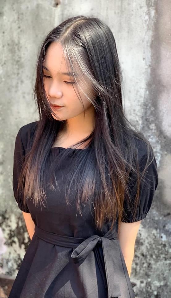 Con gai Trinh Kim Chi cao 1, 72 m,  hoc gioi anh 3