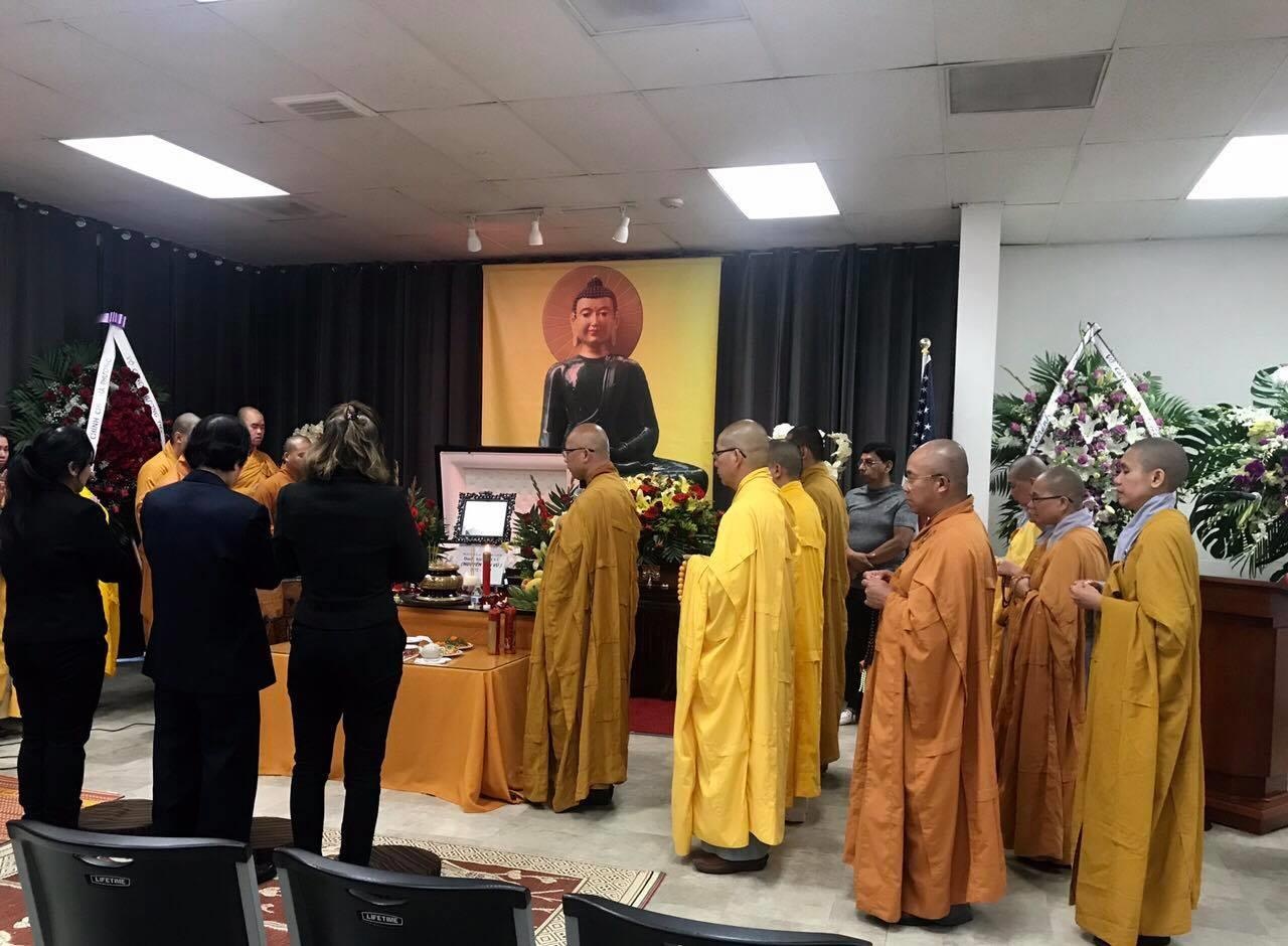 nghe si vieng Anh Vu anh 2