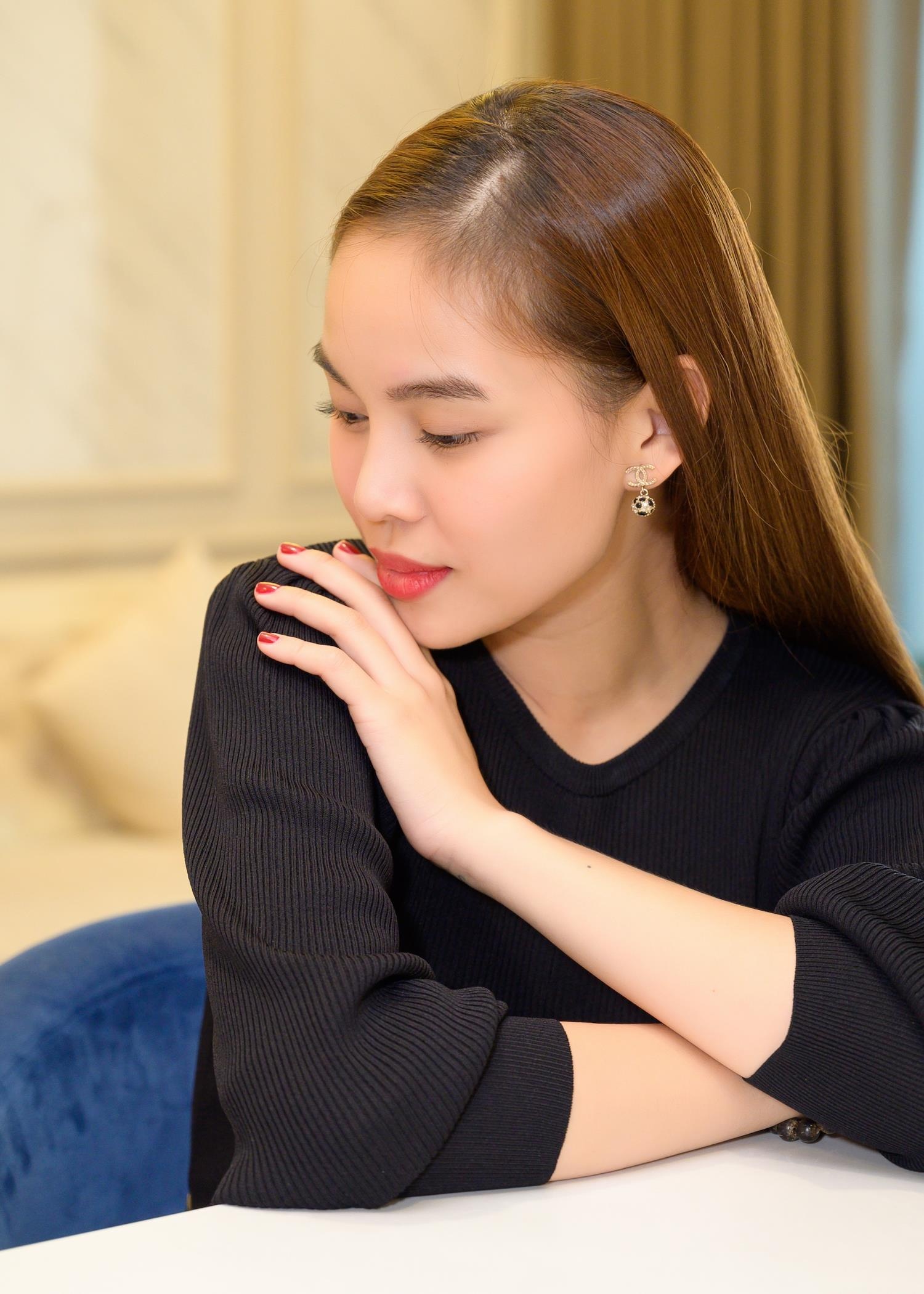 Giang Hong Ngoc mua nha 7 ty nho me anh 6