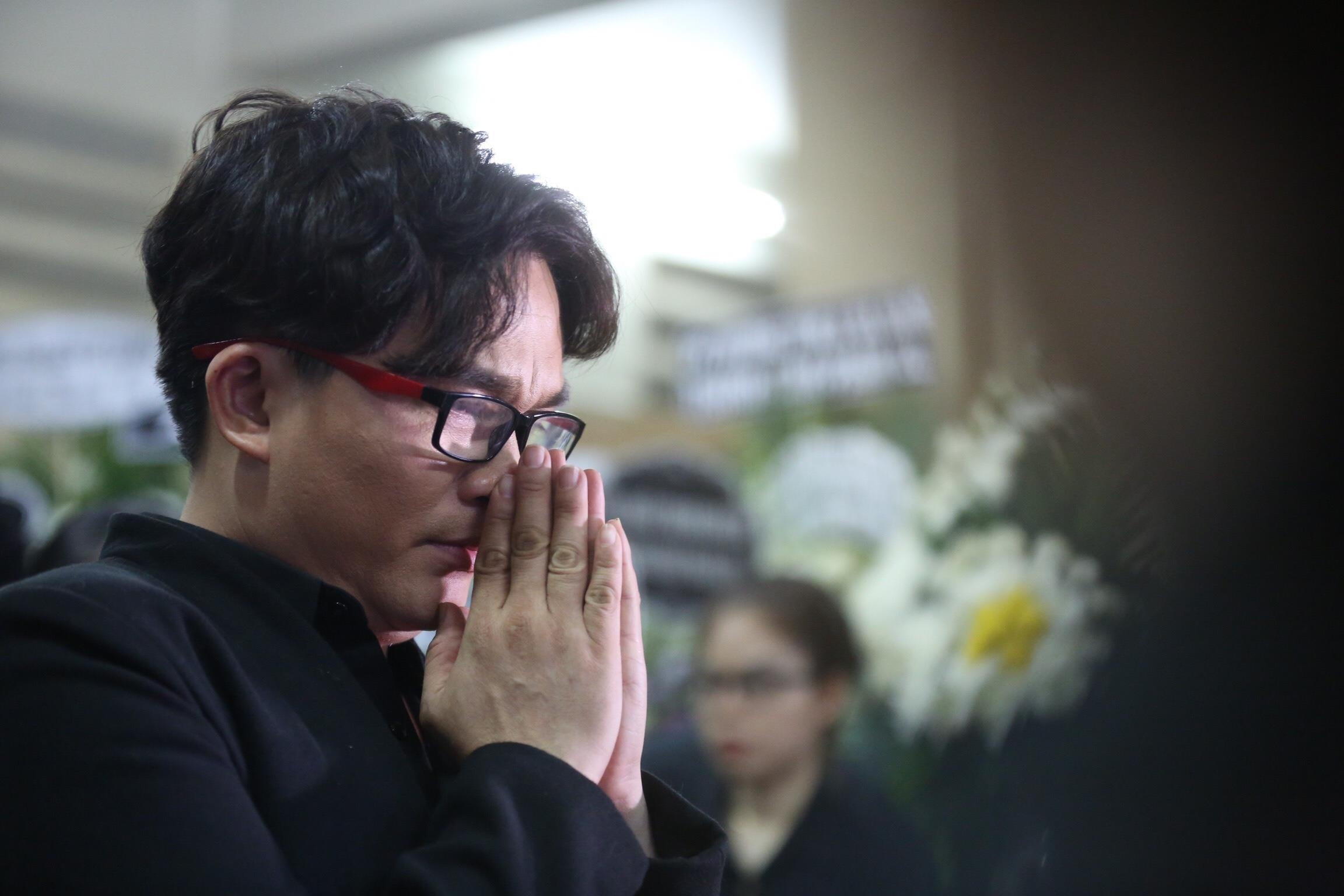 Nghe si den vieng Anh Vu anh 12