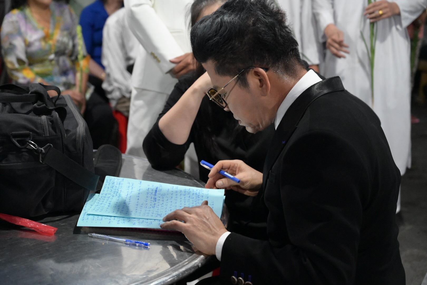 Dam tang Anh Vu anh 4