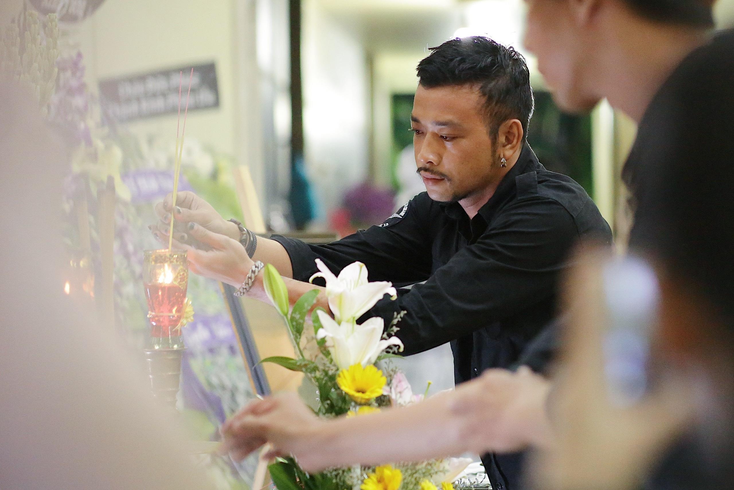 dam tang nghe si Le Binh anh 11