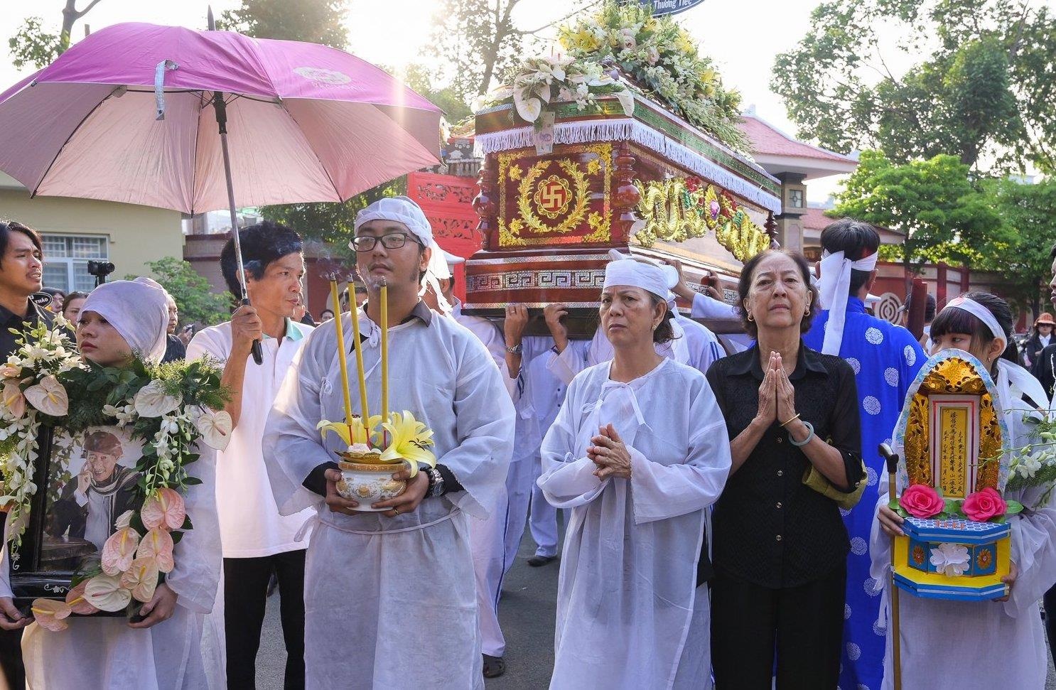Hinh anh dam tang Nghe si Le Binh anh 14