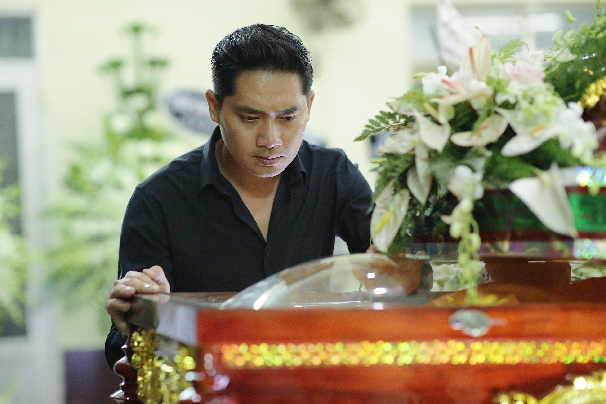 dam tang nghe si Le Binh anh 13