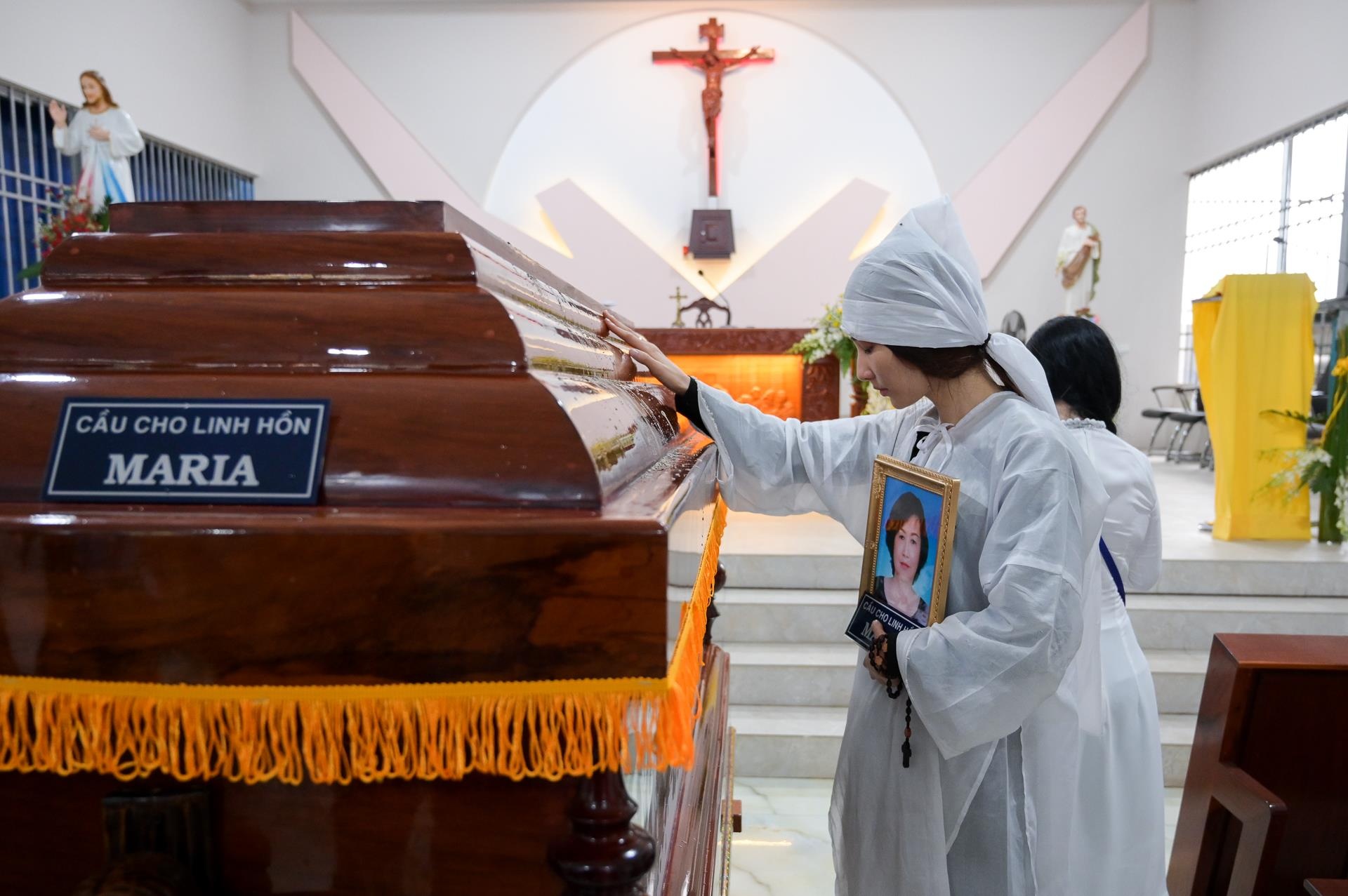 Dam tang me Diem My 9X anh 9