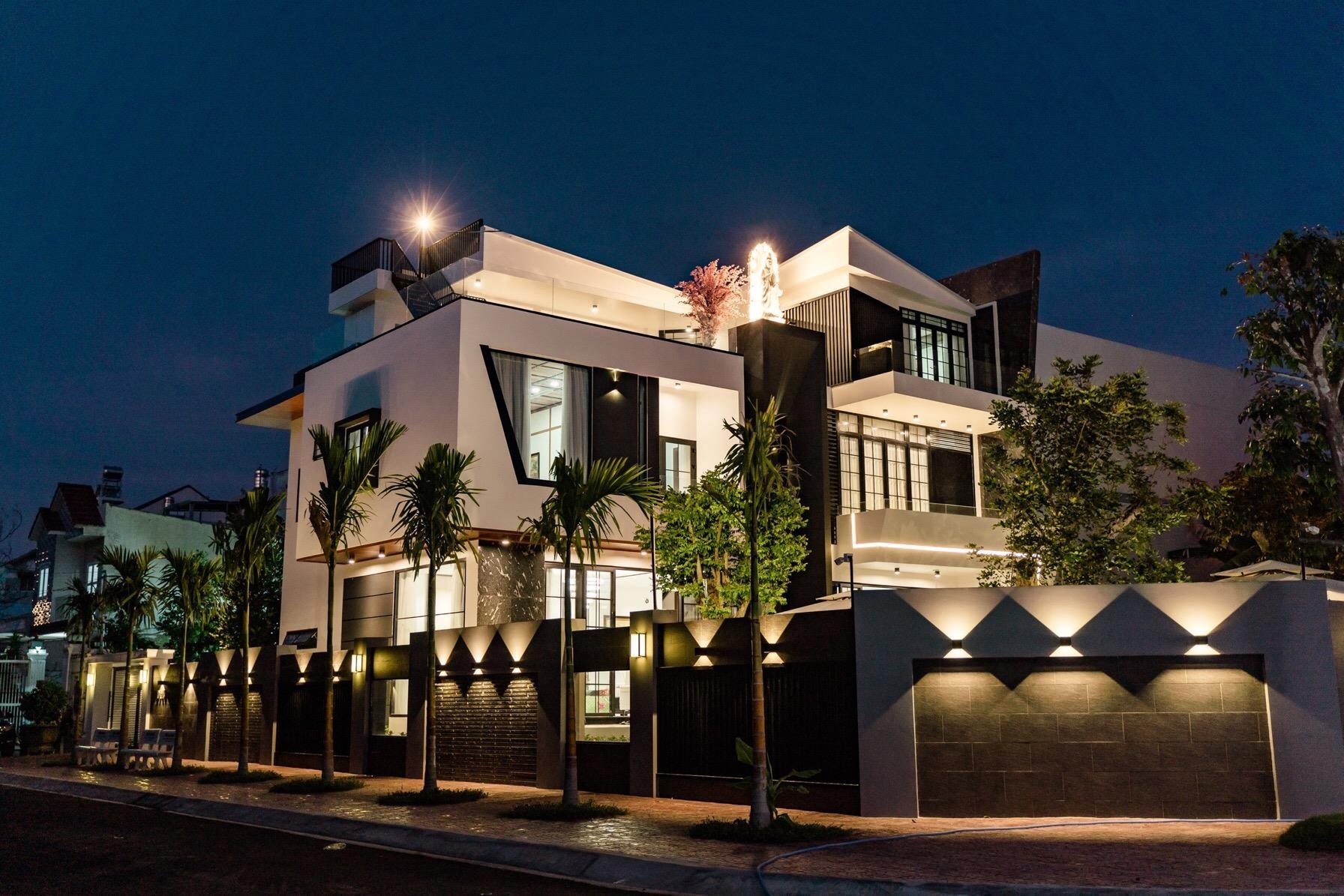 Quoc Truong xay biet thu 25 ty dong anh 2