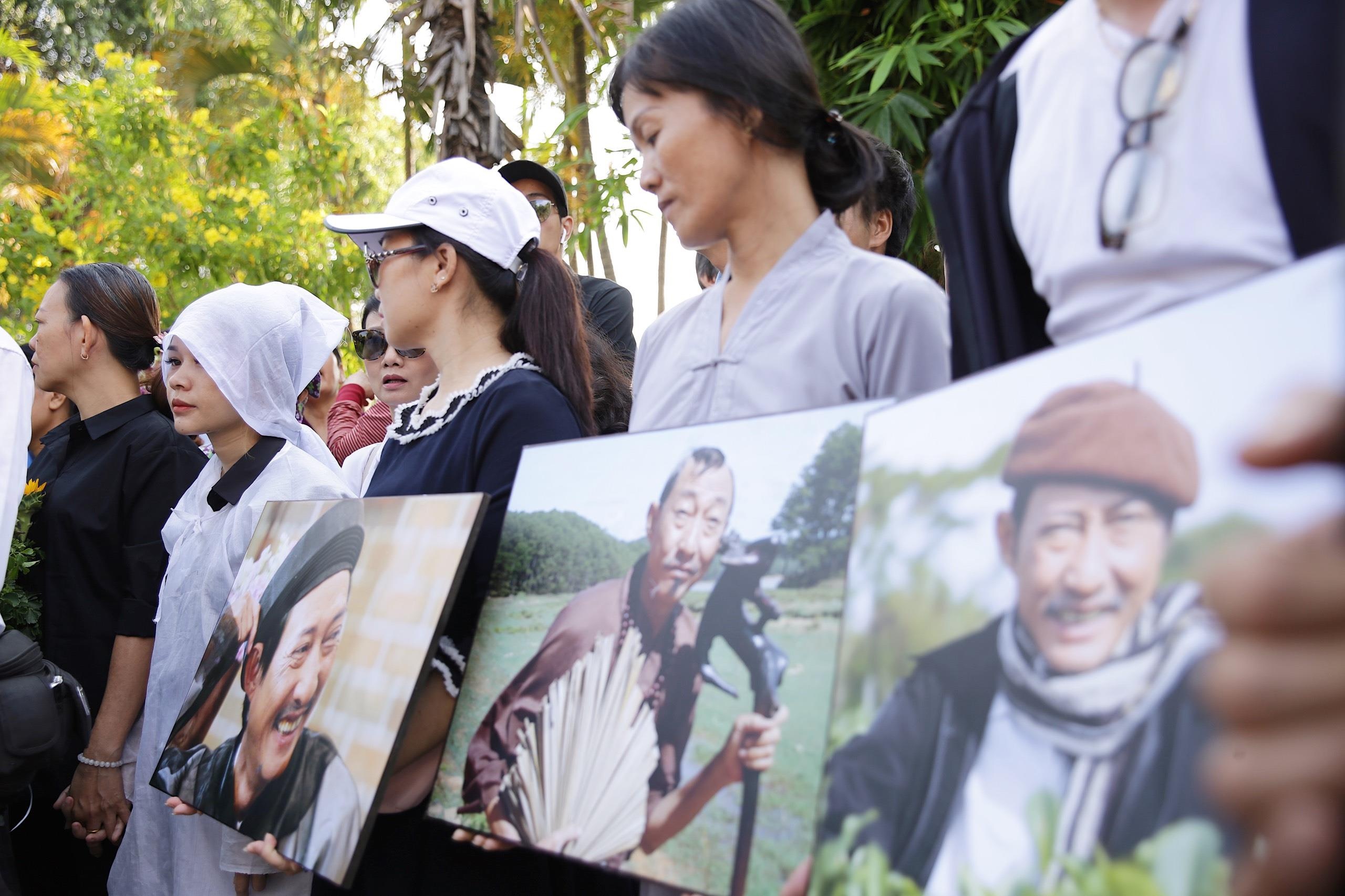Hinh anh dam tang Nghe si Le Binh anh 16