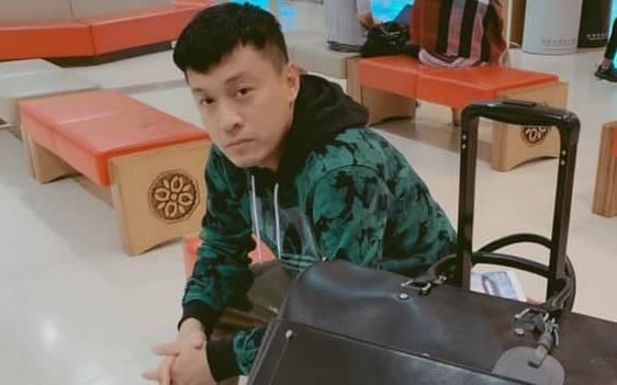 Lam Truong bi mat ho chieu, phai ngu va vat o san bay Dai Loan hinh anh