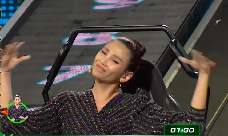 Vo Hoang Yen bi khan gia phan ung o Nhanh nhu chop anh 2