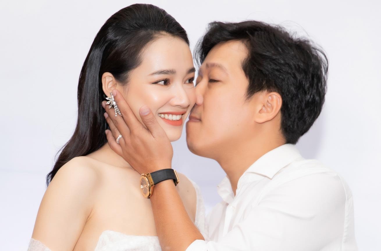 Truong Giang va sao Viet mung Nha Phuong tron 29 tuoi hinh anh