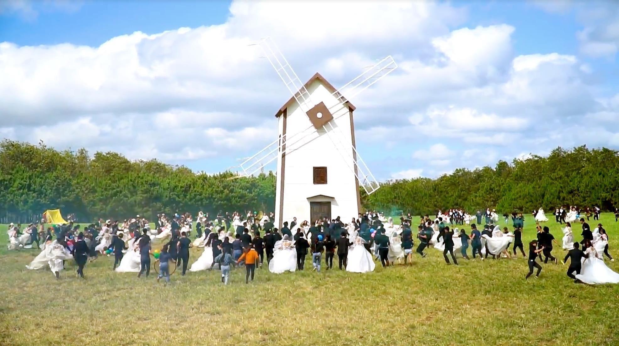 Lật mặt hút khách ảnh 3 Lat mat hut khach anh 3