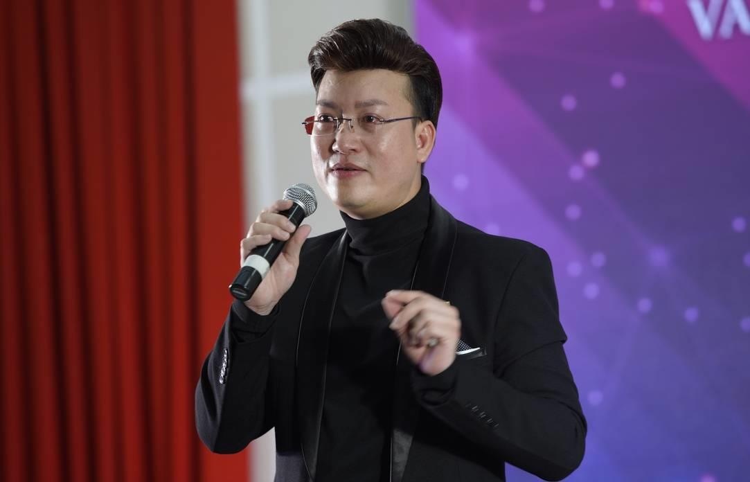 Sỹ Luân trở lại sau 10 năm bị tai nạn ảnh 1 Sy Luan tro lai sau 10 nam bi tai nan anh 1