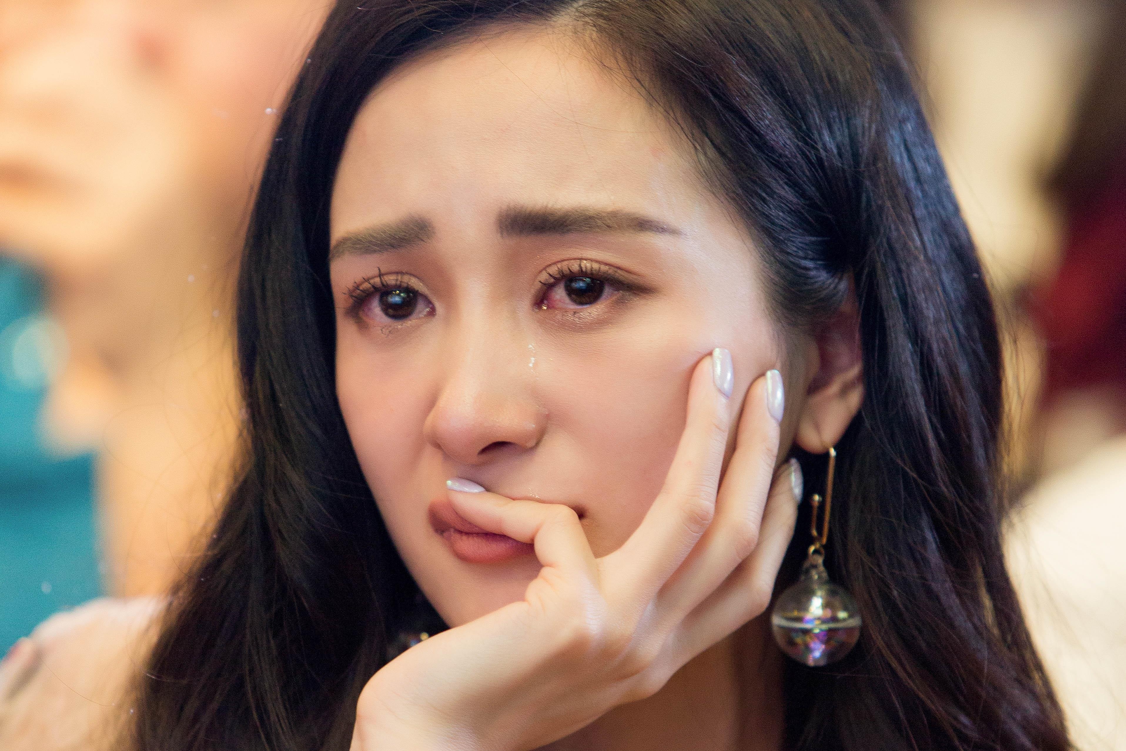 Jun Vu bat khoc khi duoc fan to chuc sinh nhat anh 6