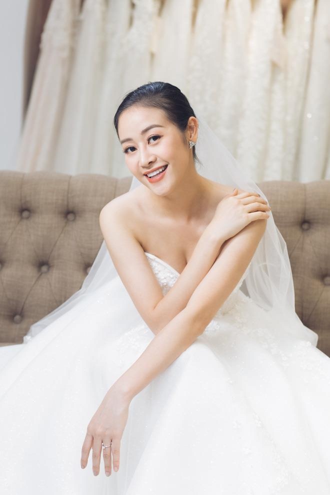 Phi Linh to chuc dam cuoi vao ngay 14/6 anh 2