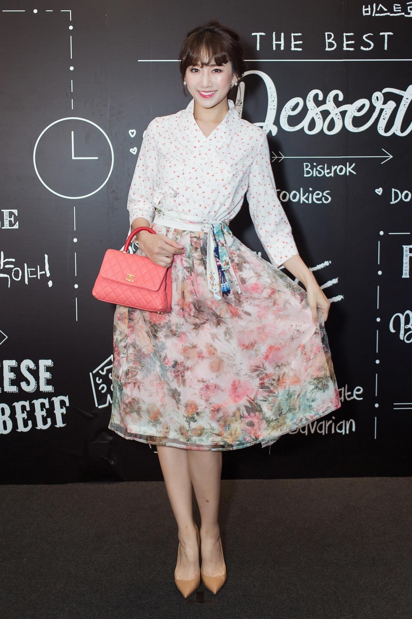 Diem My 9X tro lai sau noi dau mat me anh 7