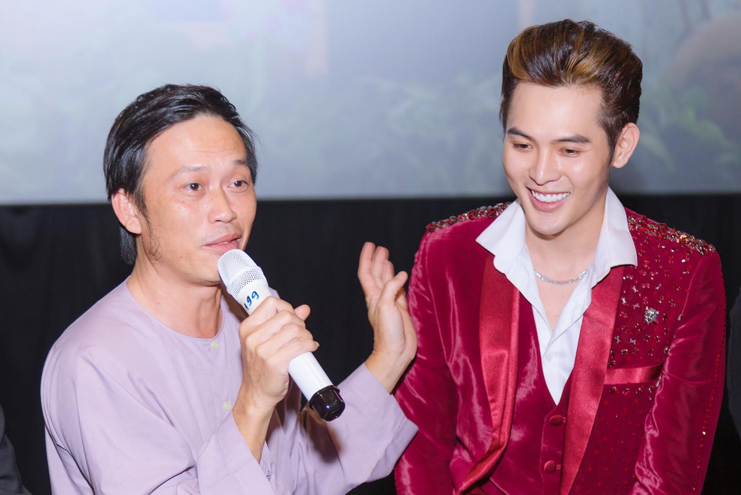 Hoai Linh: 'Toi giup do dan em vi tinh nghe si, khong lang xe ai' hinh anh