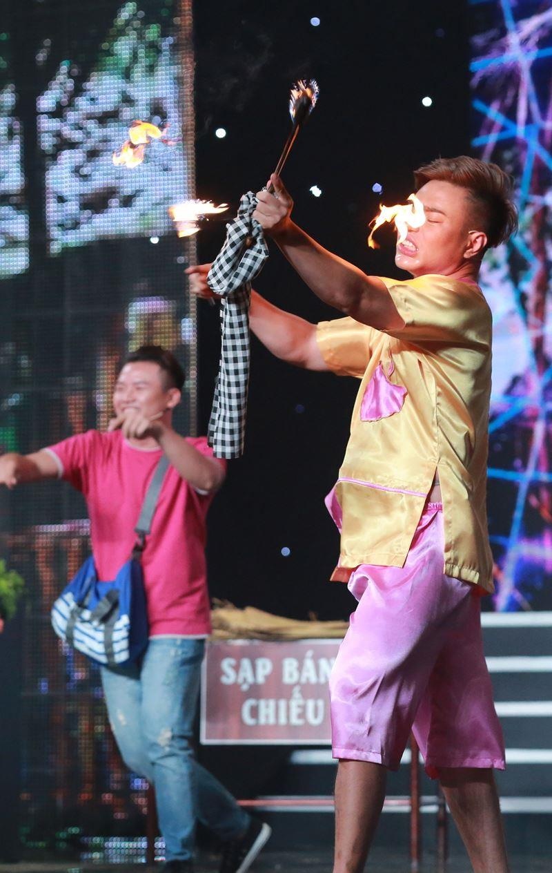 Lê Dương Bảo Lâm bị đánh ảnh 2 Le Duong Bao Lam bi danh anh 2