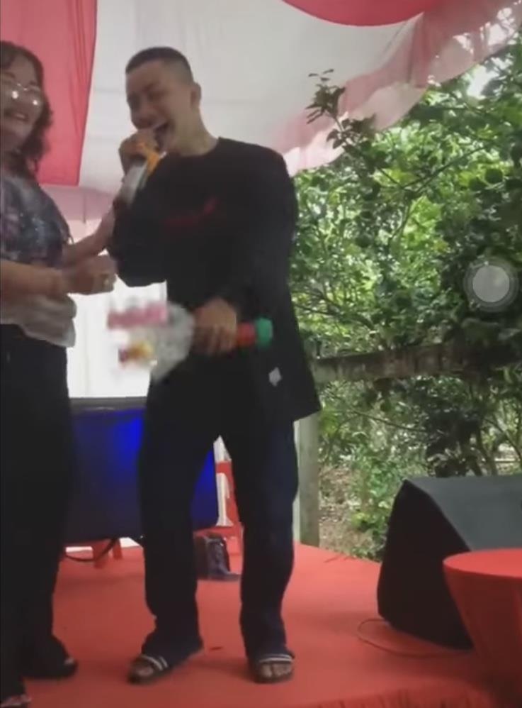 Hoai Lam khac la khien khan gia khong nhan ra anh 1