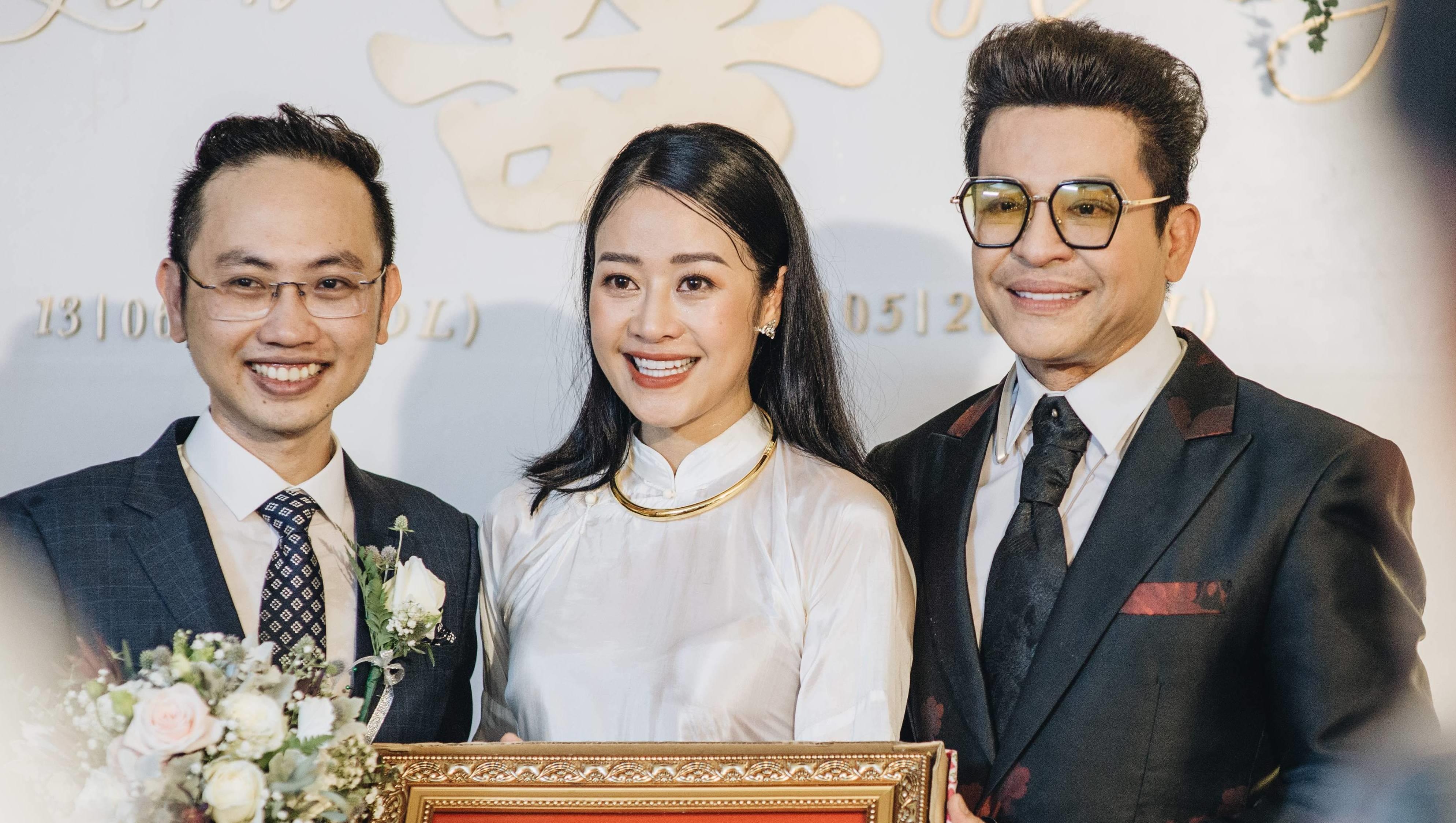 Thanh Bach du dam hoi cua MC Phi Linh o Ha Noi hinh anh