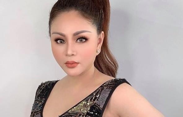 Le Giang ngay cang khac la sau nhieu lan phau thuat tham my hinh anh