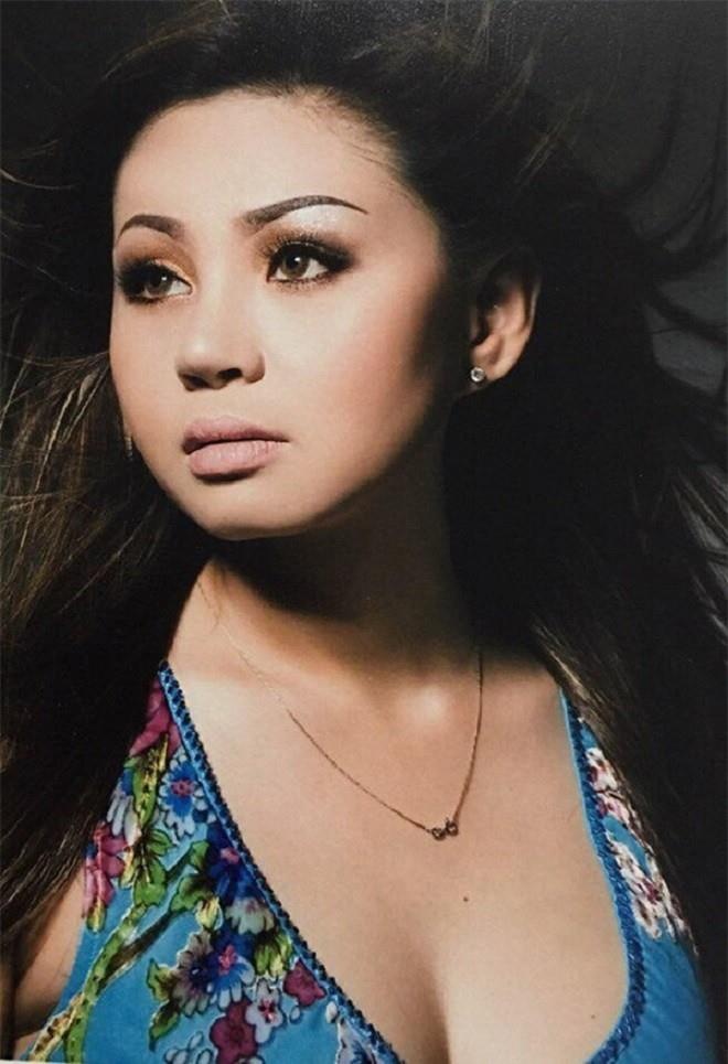 Guong mat Le Giang khac la vi tham my anh 1