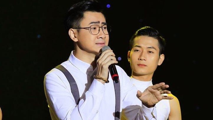 'Ca si nha tram ty' Tung Lam bi che o chung ket show ca hat hinh anh