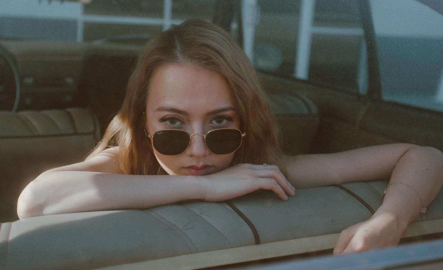 'Be' Xuan Nghi: 'Toi song nho tien ba me tu khi ve Viet Nam' hinh anh