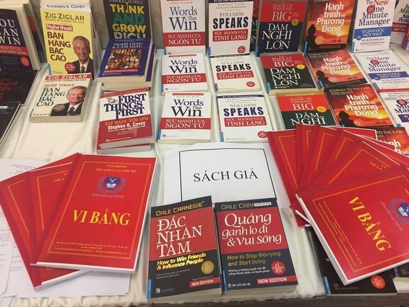Sach gia long hanh anh 1