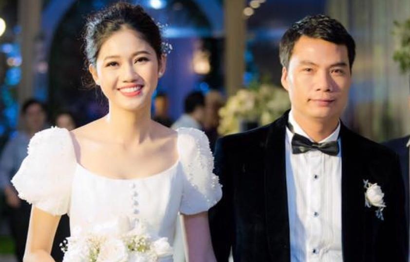 A hau Thanh Tu lan dau khoe anh con trai hinh anh