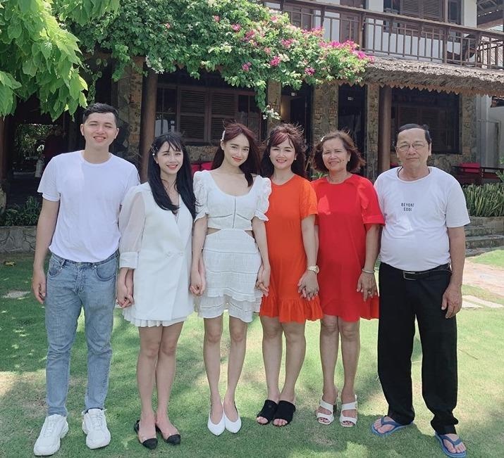 Nhan sắc chị em Nhã Phương ảnh 1 Nhan sac chi em Nha Phuong anh 1