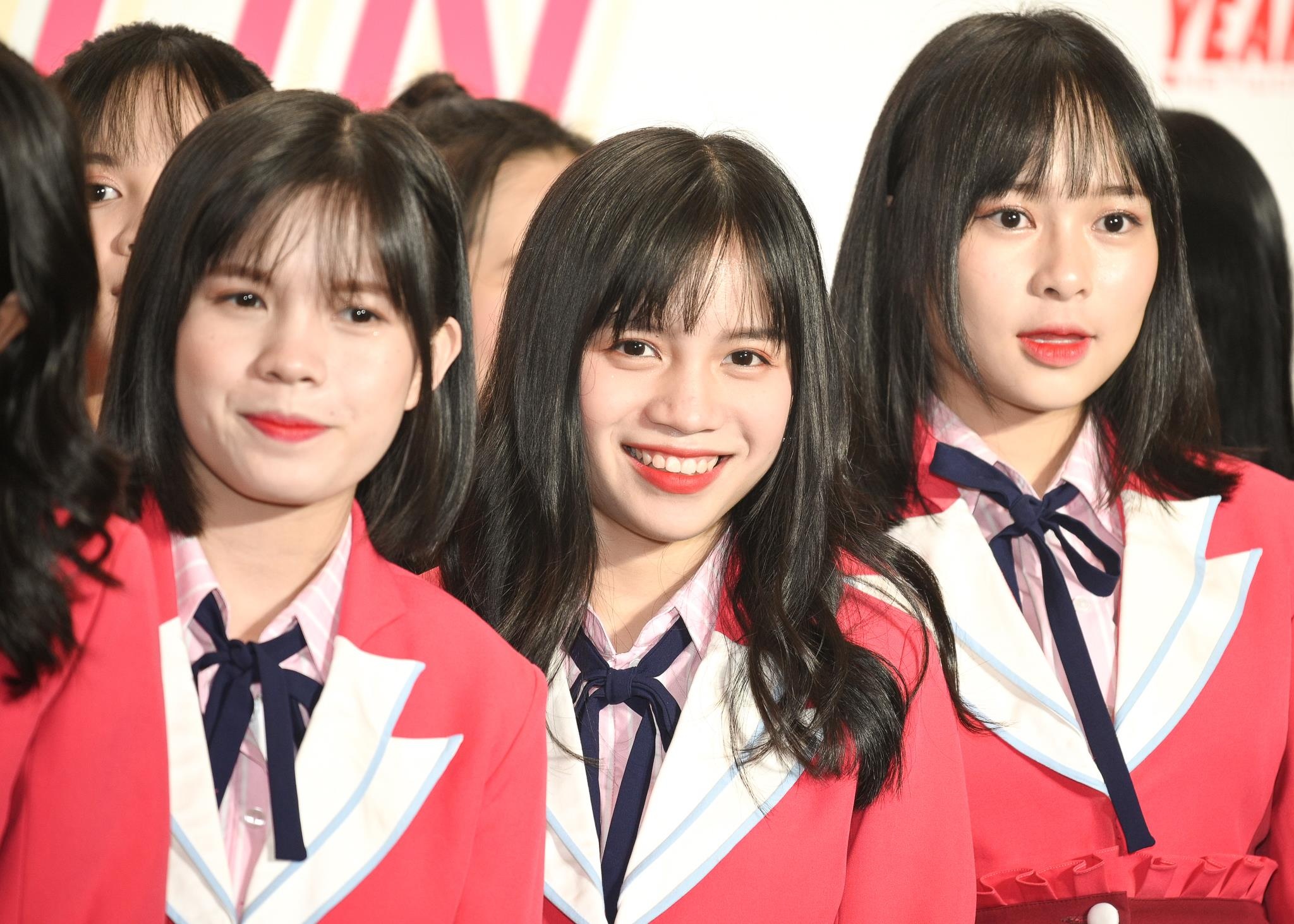 Nhom nhac nu dong thanh vien nhat Viet Nam ra mat san pham dau tay hinh anh