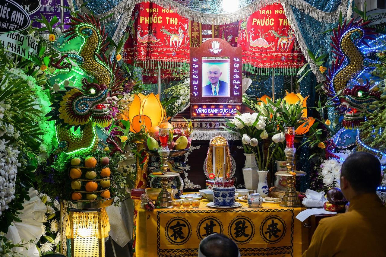 Bien dao Huu Tri nga tu tang 13 anh 1