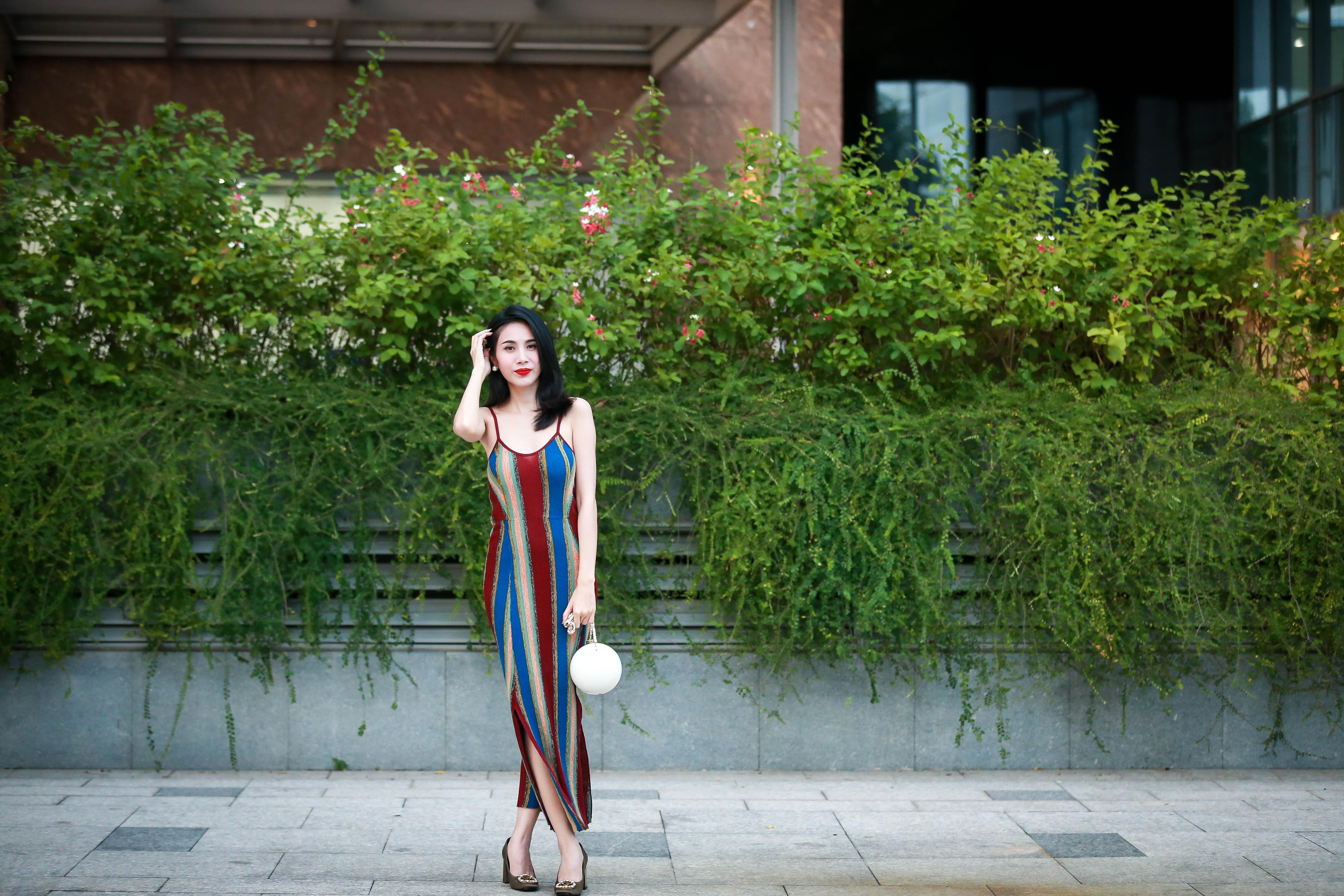 Nhan sac Thuy Tien anh 2