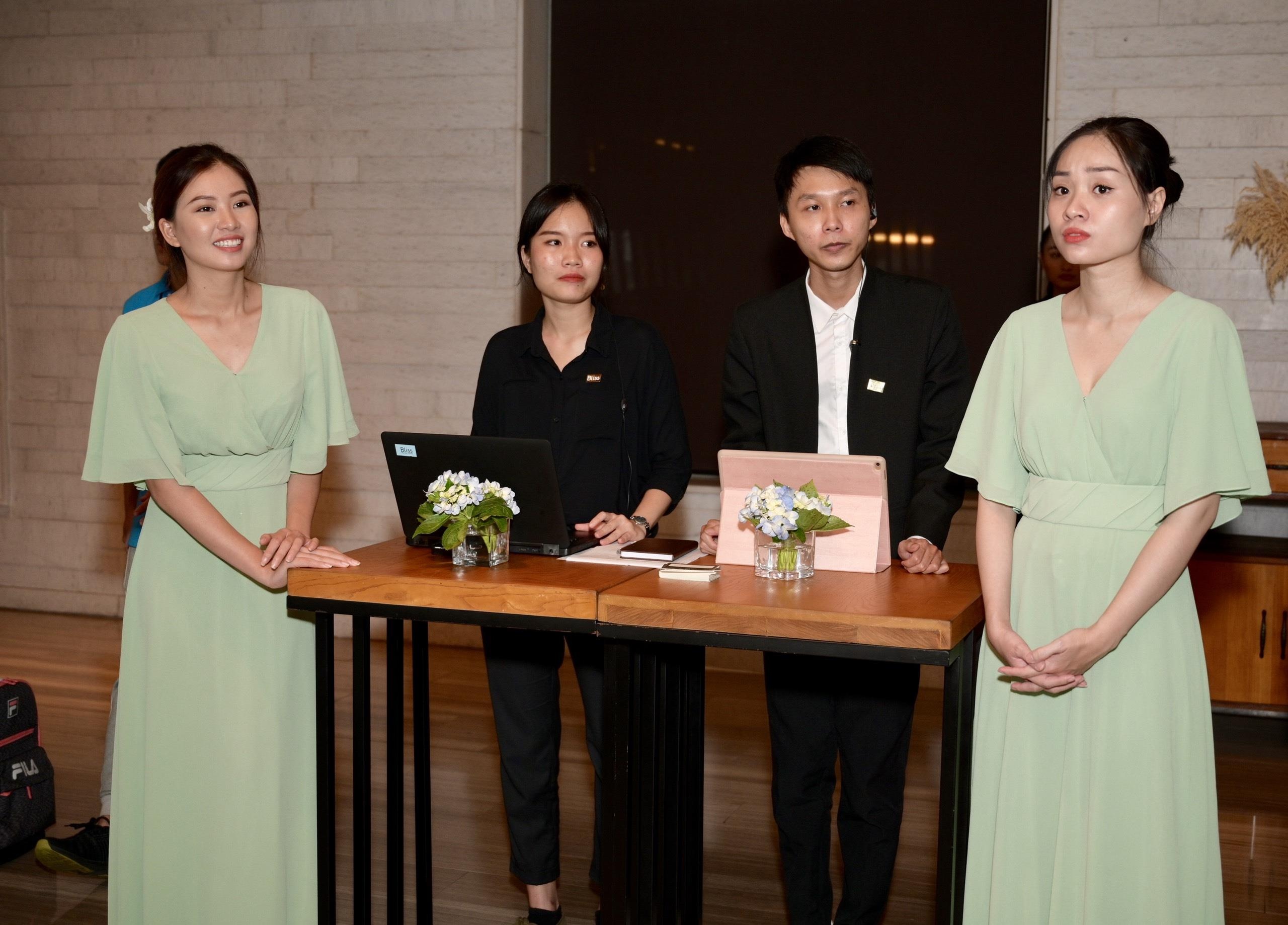 Đám cưới Cường Đô La và Đàm Thu Trang ảnh 1 Dam cuoi Cuong Do La va Dam Thu Trang anh 1