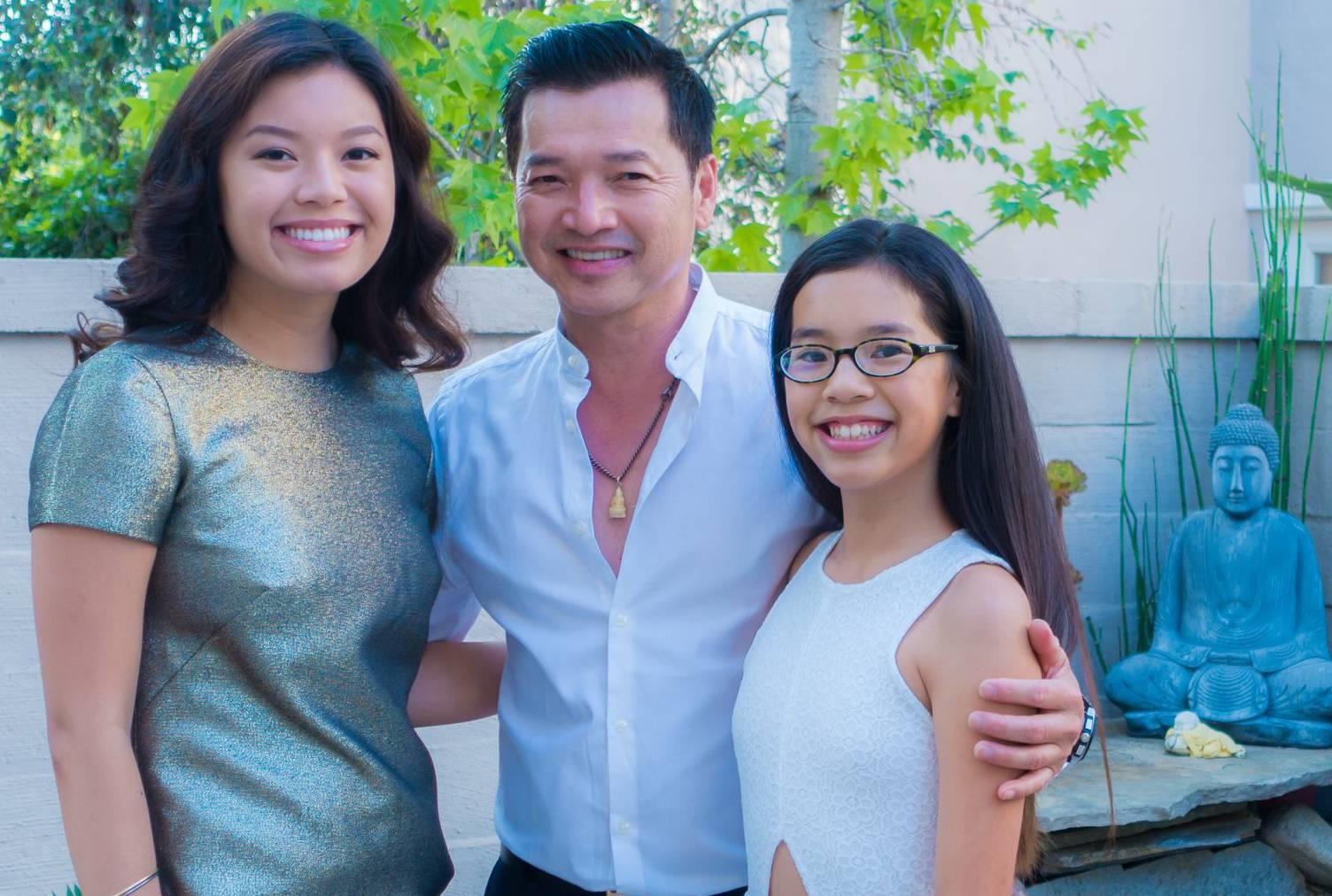 Nghe si Quang Minh go bo anh voi Hong Dao sau ly hon hinh anh