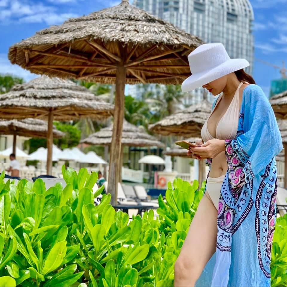 Than Thuy Ha dien bikini goi cam anh 7