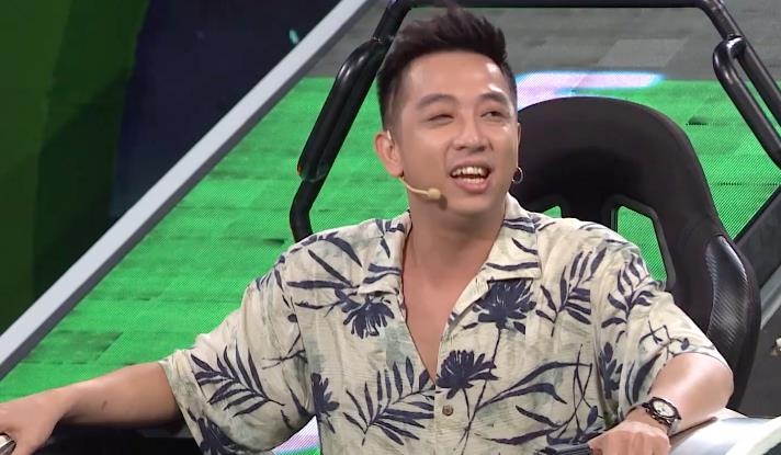 Thanh vien nhom HKT hat 'Them mot lan dau' o Nhanh nhu chop hinh anh