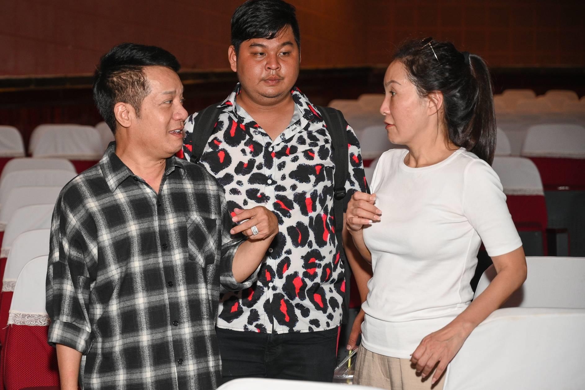 Hoai Lam xuat hien ben canh vo anh 5